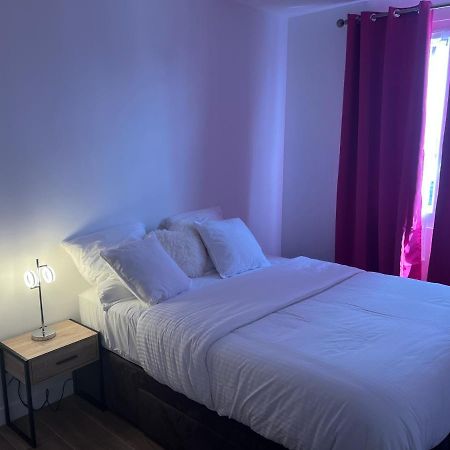 Appartement Spacieux Clichy-sous-Bois Екстериор снимка
