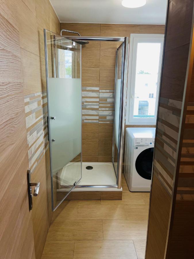 Appartement Spacieux Clichy-sous-Bois Екстериор снимка