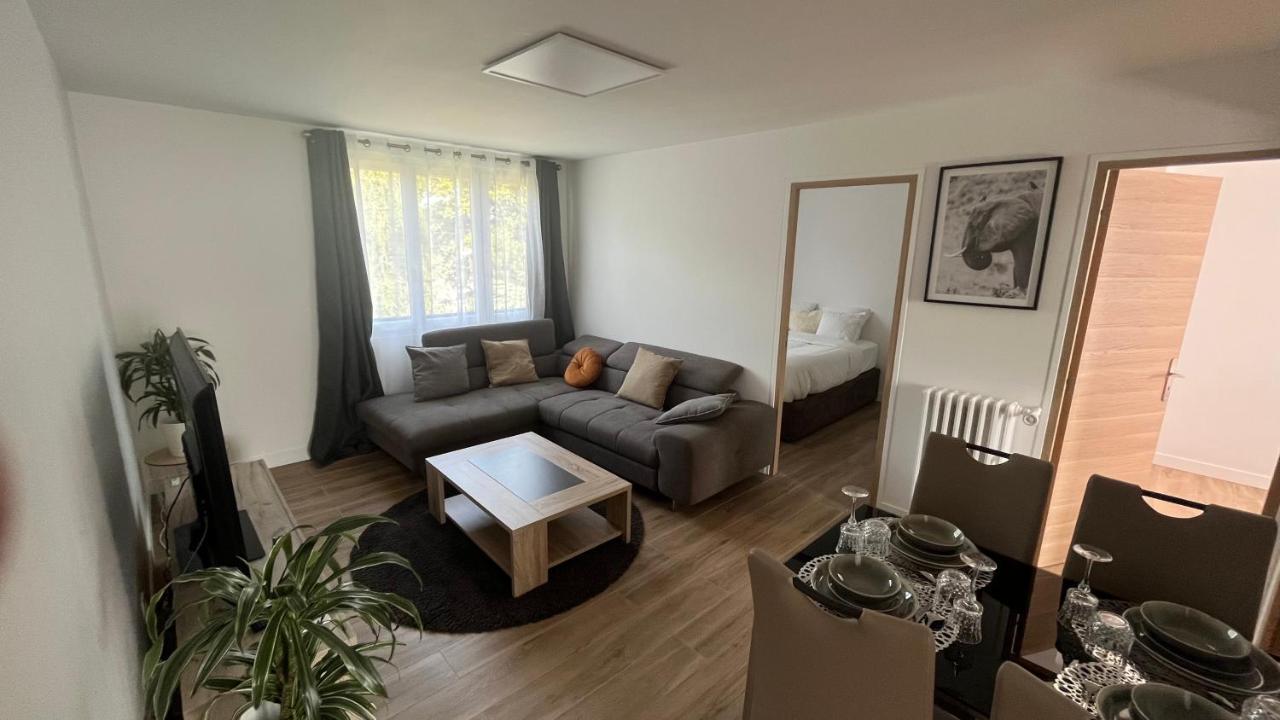 Appartement Spacieux Clichy-sous-Bois Екстериор снимка