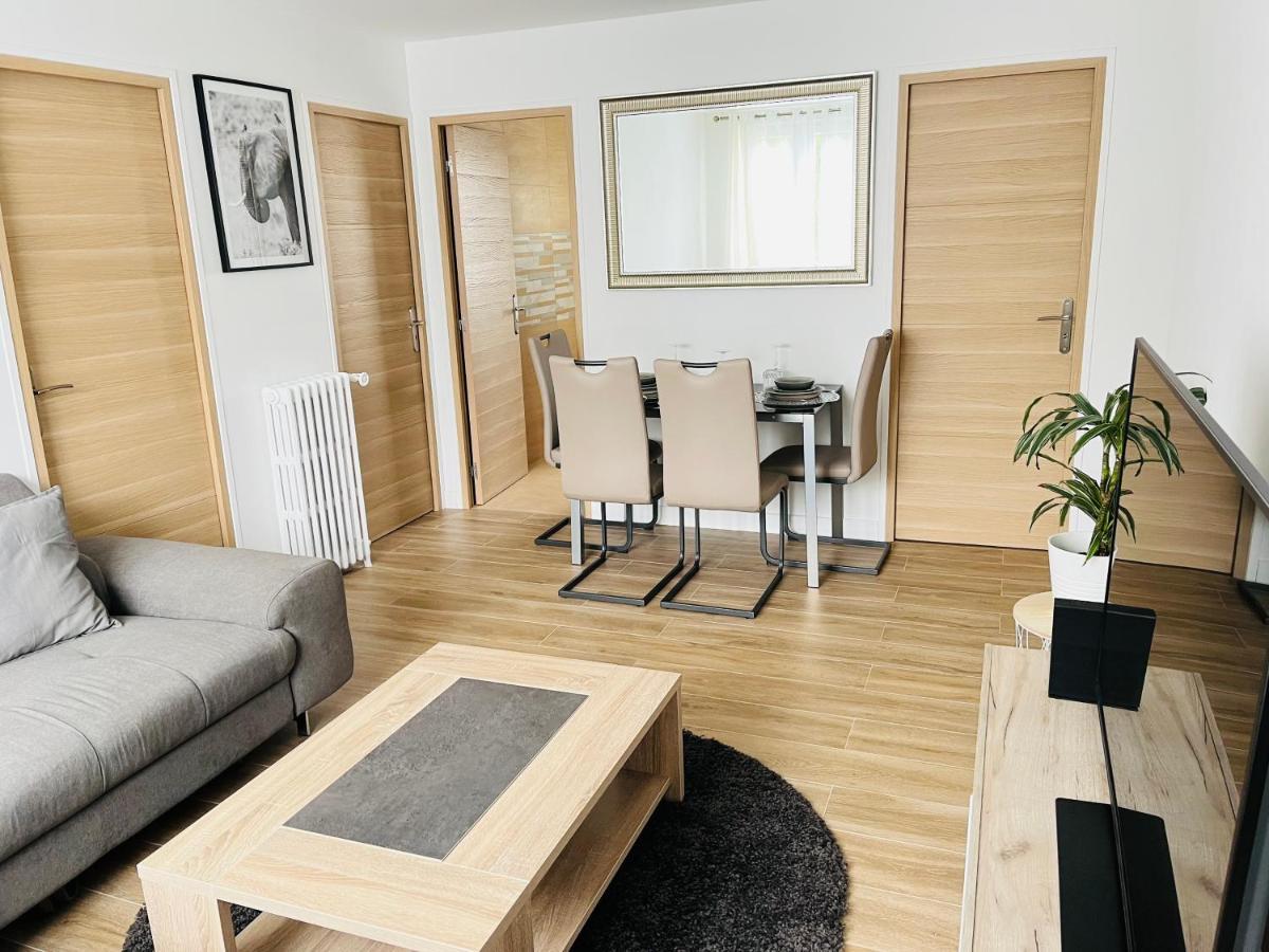 Appartement Spacieux Clichy-sous-Bois Екстериор снимка