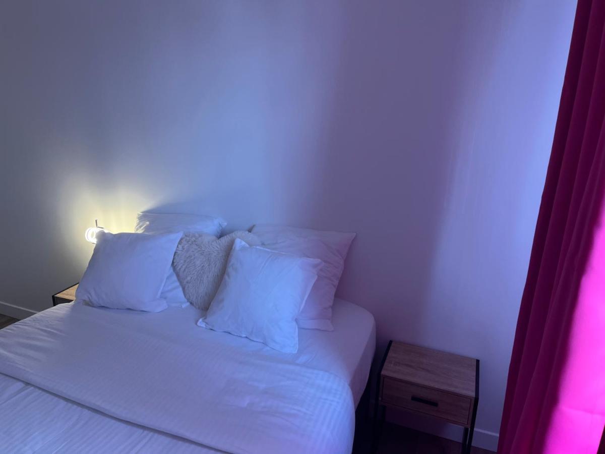 Appartement Spacieux Clichy-sous-Bois Екстериор снимка