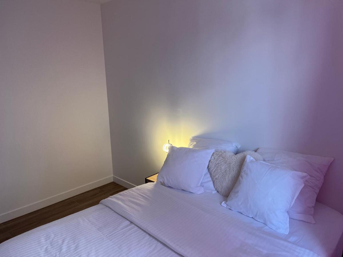 Appartement Spacieux Clichy-sous-Bois Екстериор снимка